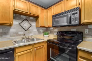 Photo #3: 6381023 Listing