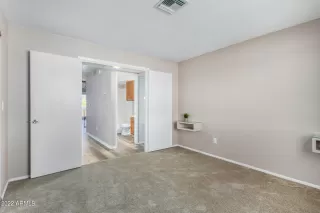 Photo #4: 6381023 Listing