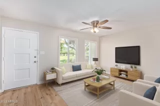 Photo #2: 6381085 Listing