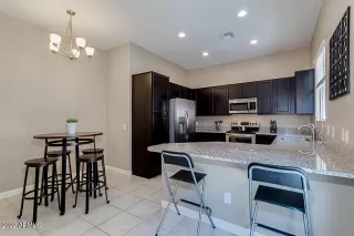 Photo #5: 6381245 Listing 