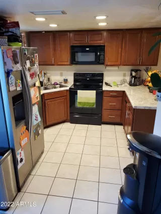 Photo #3: 6381267 Listing