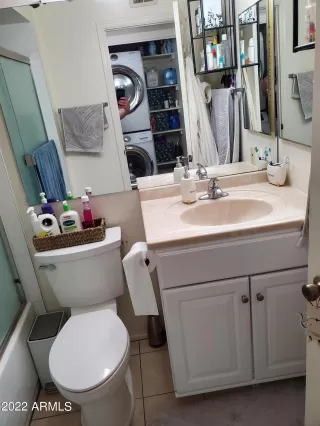 Photo #6: 6381267 Listing