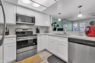 Photo #1: 6381585 Listing