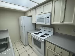 Photo #6: 6381769 Listing 