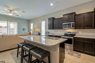 Photo #4: 6381828 Listing