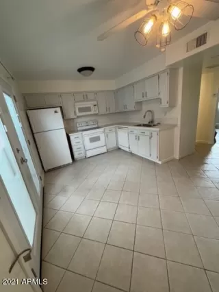 Photo #2: 6382483 Listing 