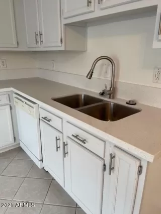 Photo #3: 6382483 Listing 