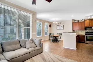 Photo #3: 6382486 Listing