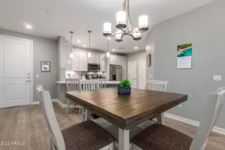 Photo #5: 6382792 Listing