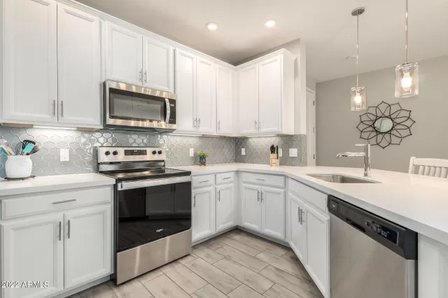 MLS: 6382793 Condo For Sale