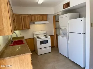 Photo #3: 6382826 Listing