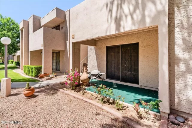 MLS: 6382915 Condo For Sale