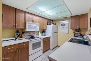 Photo #6: 6382915 Listing 