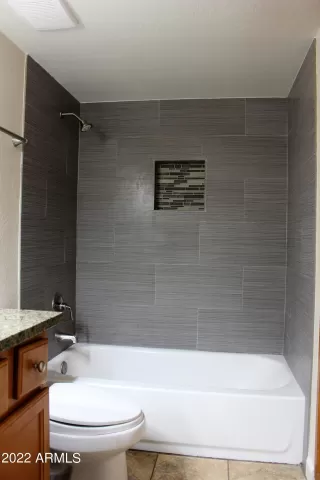 Photo #4: 6383070 Listing 