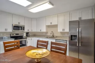 Photo #4: 6383144 Listing