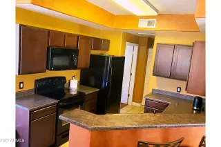 Photo #6: 6383252 Listing