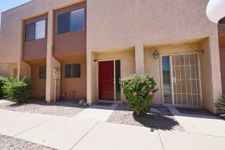 Photo #4: 6383255 Listing