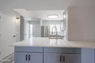 Photo #5: 6383255 Listing