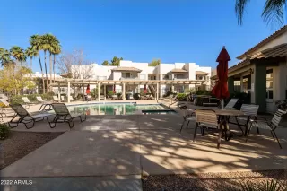 Photo #6: 6383468 Listing 