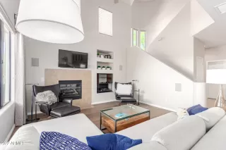 Photo #6: 6383479 Listing