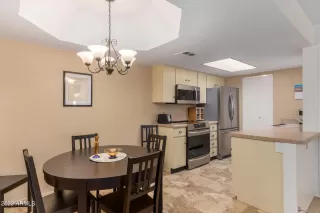 Photo #3: 6383616 Listing