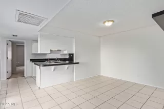 Photo #2: 6383618 Listing