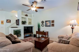 Photo #6: 6383620 Listing