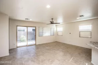 Photo #6: 6383650 Listing