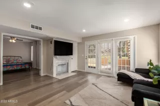 Photo #6: 6383676 Listing