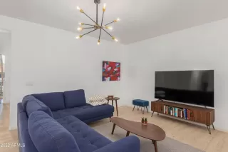 Photo #6: 6383754 Listing