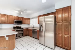 Photo #6: 6383762 Listing