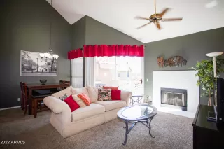 Photo #4: 6383790 Listing