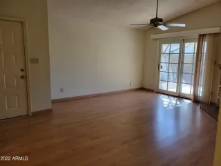 Photo #3: 6383827 Listing