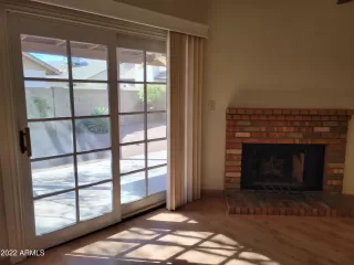 Photo #5: 6383827 Listing