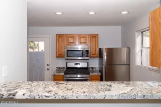 Photo #4: 6383870 Listing