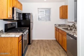 Photo #5: 6383870 Listing