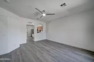 Photo #4: 6383923 Listing