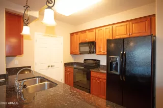 Photo #1: 6384001 Listing 