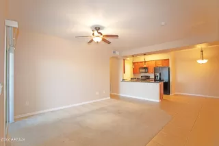 Photo #5: 6384001 Listing 