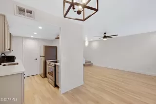 Photo #3: 6384130 Listing