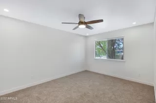 Photo #6: 6384130 Listing