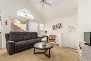 Photo #3: 6384241 Listing 