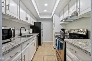 Photo #3: 6384262 Listing 