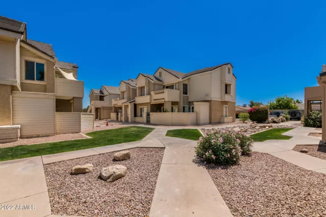 MLS: 6384271 Condo For Sale