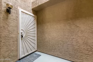 Photo #6: 6384271 Listing