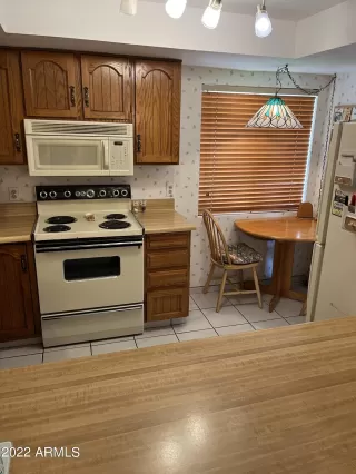 Photo #5: 6384283 Listing 