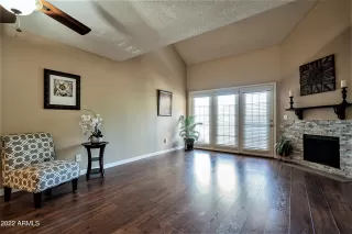 Photo #3: 6384328 Listing