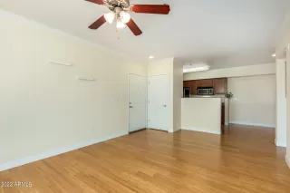 Photo #6: 6384379 Listing