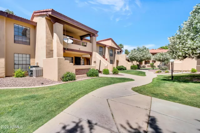 MLS: 6384524 Condo For Sale