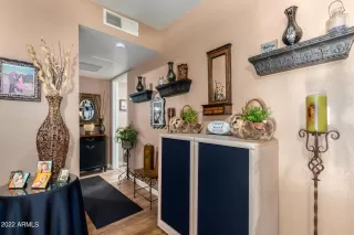 Photo #6: 6384527 Listing 